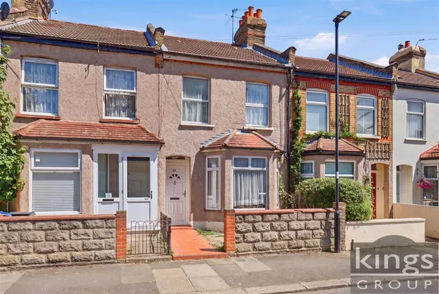 Millais Road, Enfield, photo 1