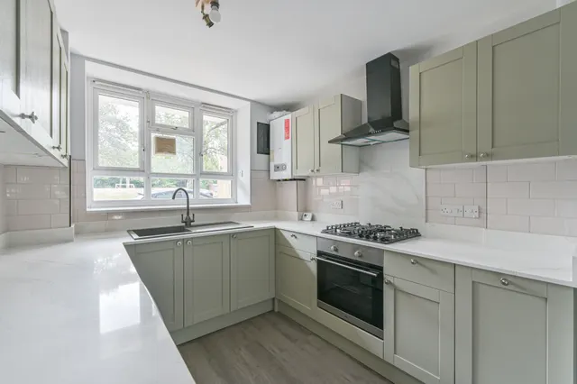 26 Grierson House, Aldrington Road, London, photo 1