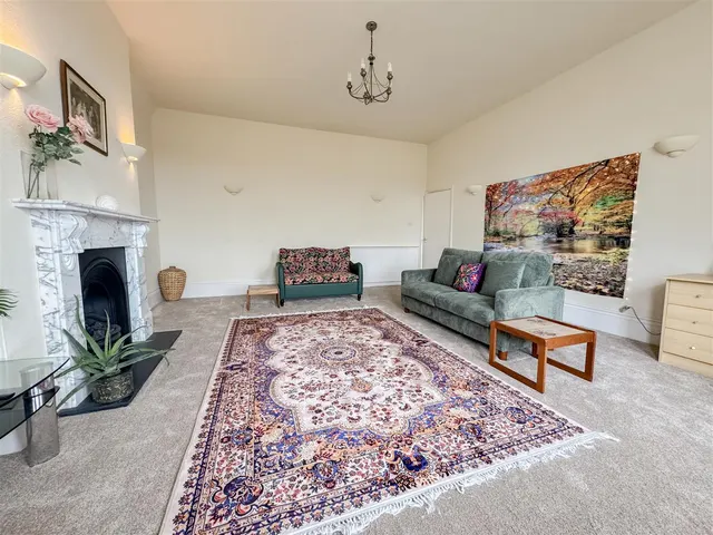 Photo 2 — Wykeham Road, Hastings, TN34 1UA