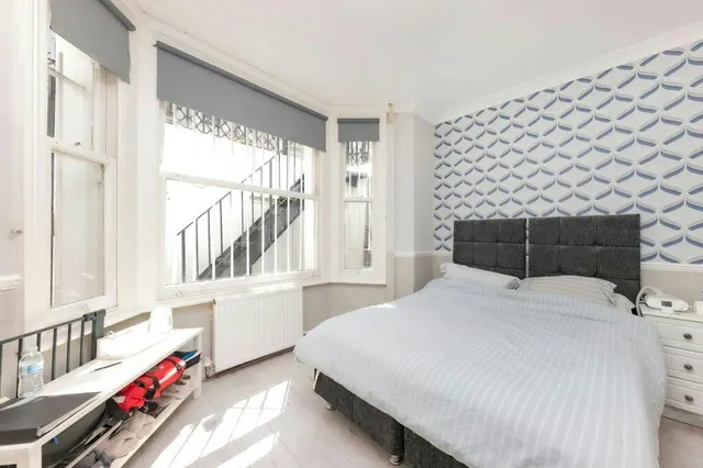 Photo 2 — 6 Perham Road, London, W14