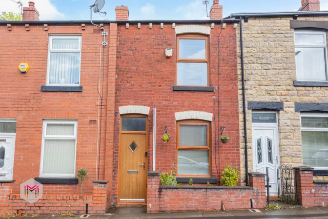 Rushey Fold Lane, Bolton, BL1 3JW, photo 1