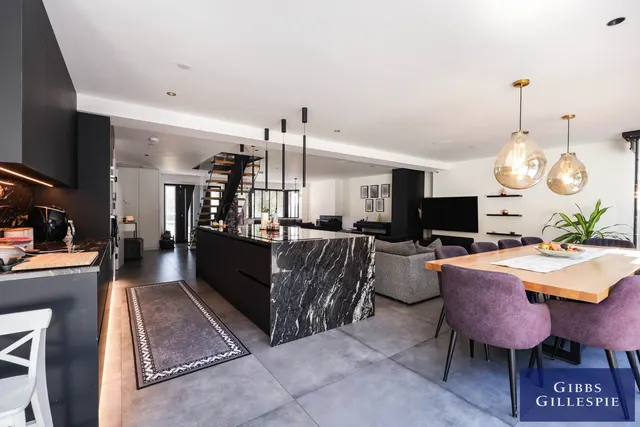 Pond Lane, Chalfont St. Peter Fees Apply, SL9, photo 3