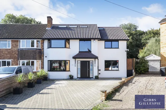 Pond Lane, Chalfont St. Peter Fees Apply, SL9, photo 1