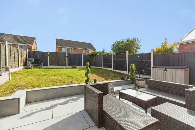 Martindale Crescent, Middleton, M24, photo 2