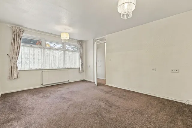 Willinghall Close, Waltham Abbey, EN9, photo 2