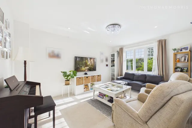 Glanville Crescent, Little Paxton, PE19, photo 3