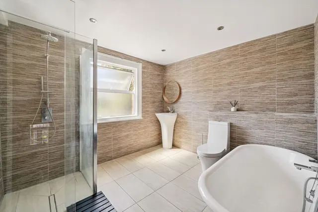 Lordship Lane, London, SE22, photo 3