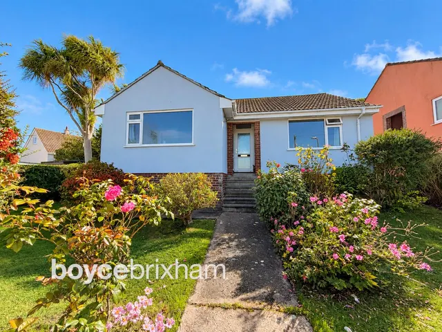 Follafield Park, Brixham, photo 1