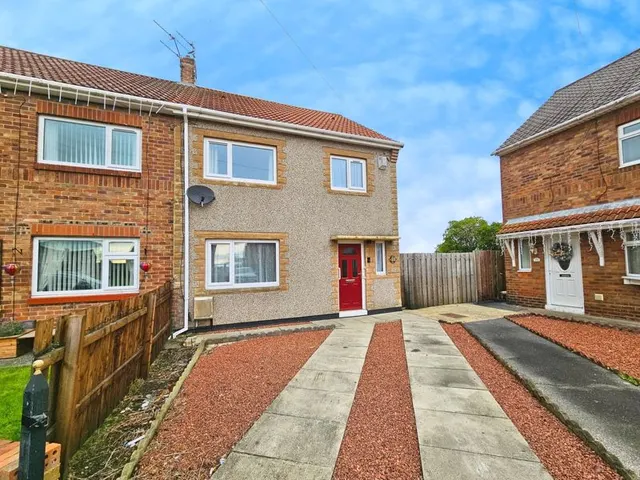Bedlington NE22 5AU, NE22, photo 1