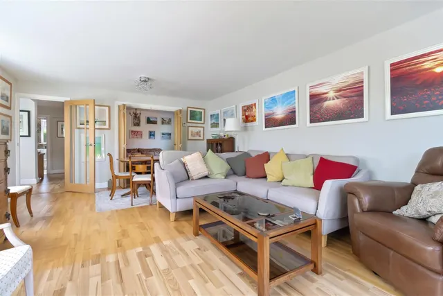 Photo 2 — Windermere Crescent, Goring-By-Sea, Worthing