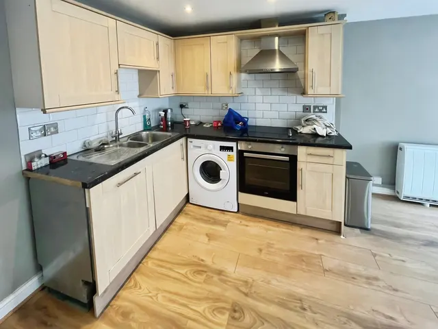 Bute Street, Cardiff, CF10, photo 3