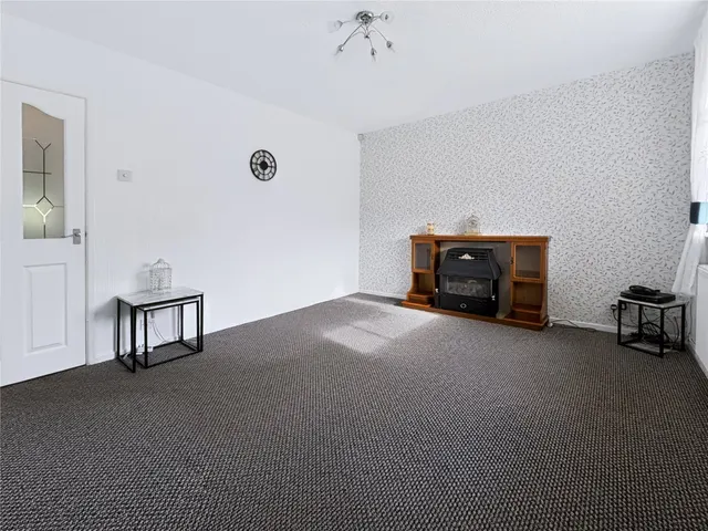 Penthorpe Drive, Royton, OL2, photo 3