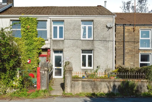 Prospect Place, Ystalyfera, photo 1