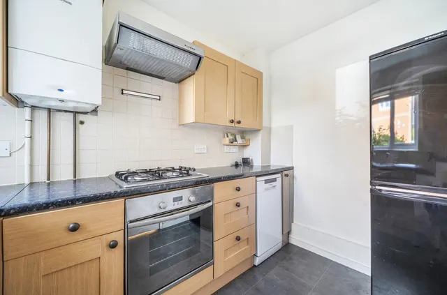 Davy Close, Wokingham, RG40, photo 2