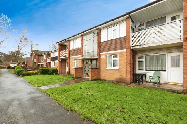 Gosford Walk, Solihull, West Midlands, B92, photo 1