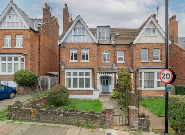 Onslow Gardens, Muswell Hill, N10, photo 1