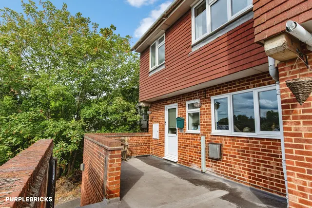 Roundway, Biggin Hill, TN16, photo 1
