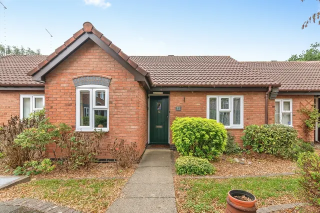 Kingfishers Court, West Bridgford, NG2, photo 1