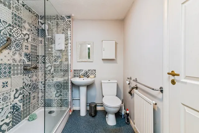 Kingfishers Court, West Bridgford, NG2, photo 3