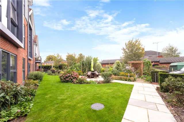 Duttons Road, Romsey, Hampshire, SO51, photo 1