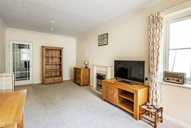 Leatherhead Road, Ashtead, KT21, photo 2