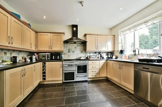 Lingdale Road, Cheadle, SK8, photo 3