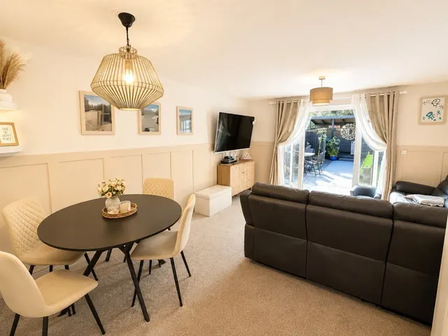 Photo 2 — Cheviot Close, NORTHALLERTON, North Yorkshire, DL6