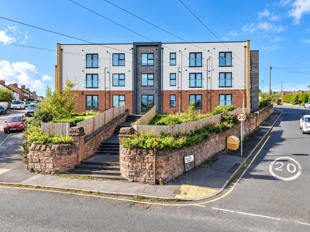 Pensby Road, Wirral, CH60, photo 1