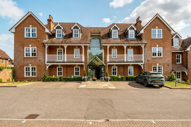 Western Lane, Odiham, RG29, photo 1