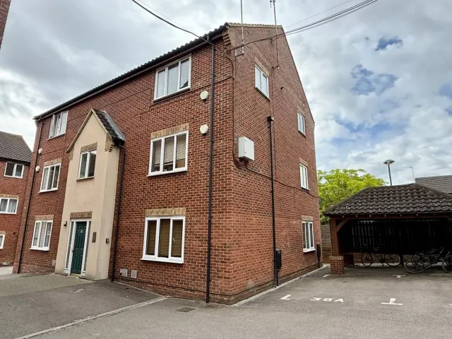 Kirkwood Grove, Medbourne, Milton Keynes, Buckinghamshire, MK5 6FP, photo 1