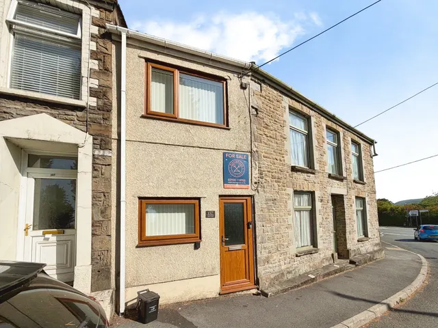 Iscoed Road, Swansea, SA4, photo 1