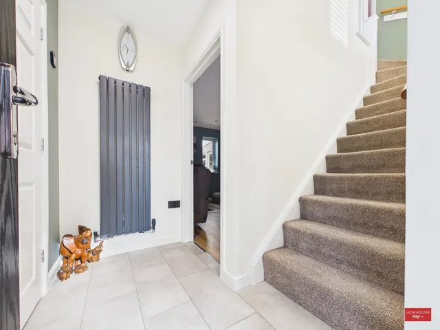 Marlstone Close, Gloucester, GL4, photo 2