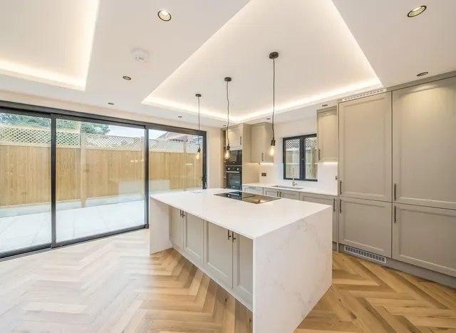 Hazelwood Avenue, Morden, SM4, photo 2