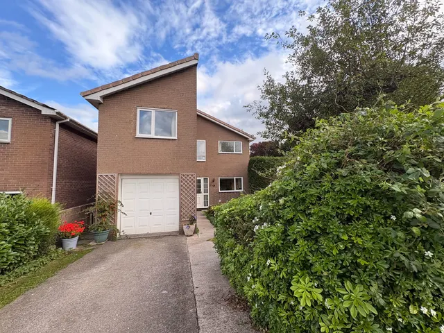 Ty Clyd Close, Govilon, NP7, photo 1