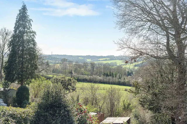 Keston, BR2 6AH, photo 1