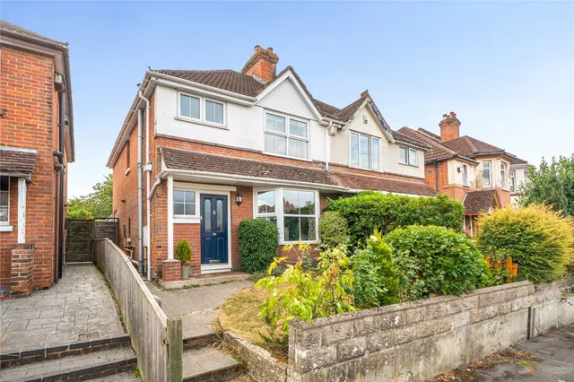 Newlands Avenue, Southampton, Hampshire, SO15 5EQ, photo 1