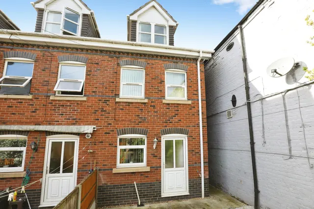 Chambers Street, Crewe, CW2, photo 3