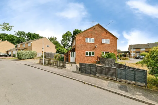 Christie Road, Stevenage, Hertfordshire, SG2, photo 1