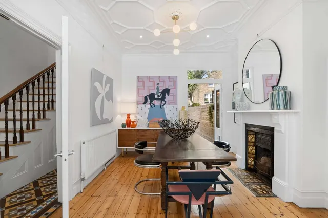 Photo 3 — Hearnville Road, London, SW12 8RR