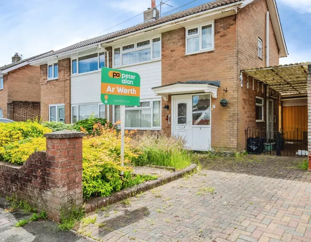 Tennyson Road, Caldicot, NP26, photo 1