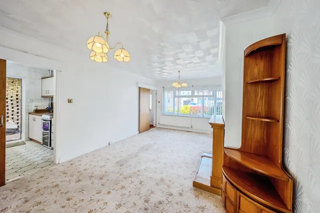 Tennyson Road, Caldicot, NP26, photo 3