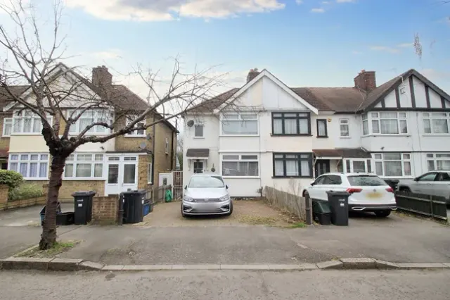 Uplands Road, Woodford Green, IG8