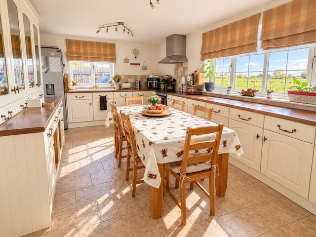 Chapel Lane, East Huntspill, TA9, photo 3