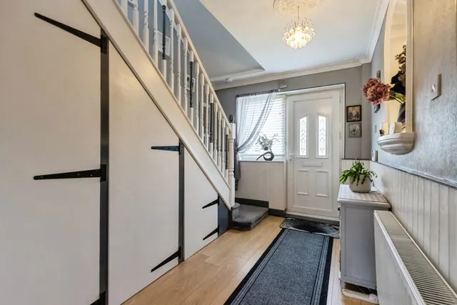 Photo 2 — Orchard Drive, WAKEFIELD, West Yorkshire, WF4
