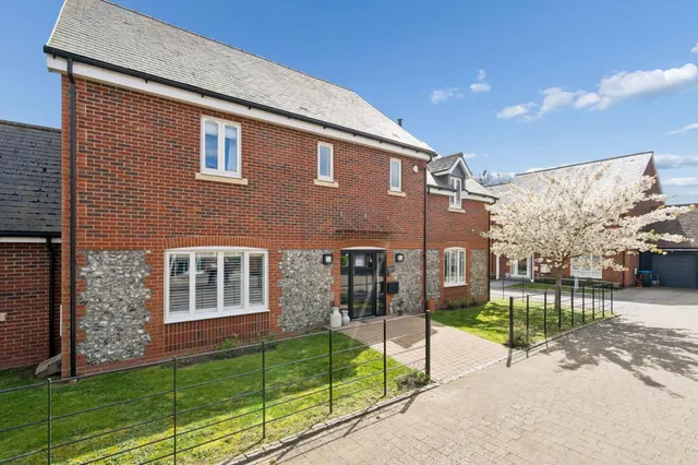 Lendon Grove, Gubblecote, HP23, photo 1