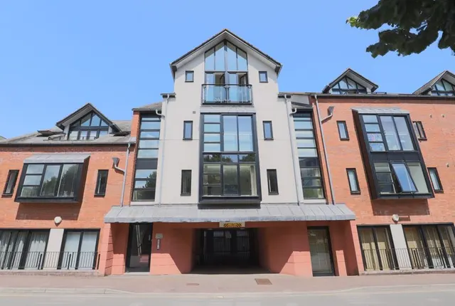 Tudor Street, Exeter, photo 1