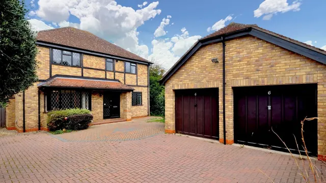 Townsend Close, Wyton, PE28, photo 1