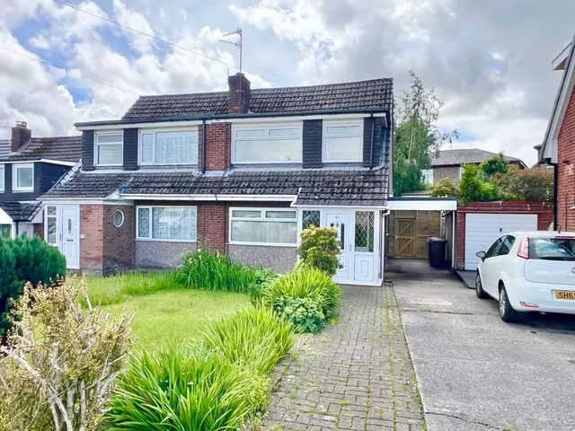 Sandybrook Close, Tottington, BL8, photo 1