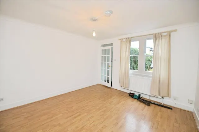 Claremont Road, London, E7, photo 3