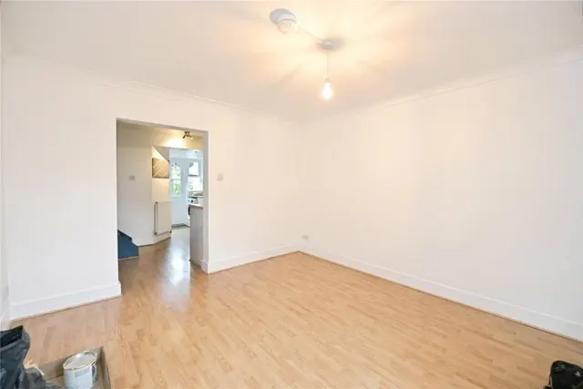 Claremont Road, London, E7, photo 2
